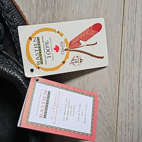 Hiawatha Bastien Industries Mocassins - Picture 3 of 5